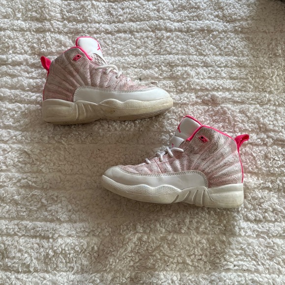 Nike Air Jordan 12 Retro Arctic Punch Pink White Kids Basketball Sneakers Sz 1Y - Picture 2 of 6